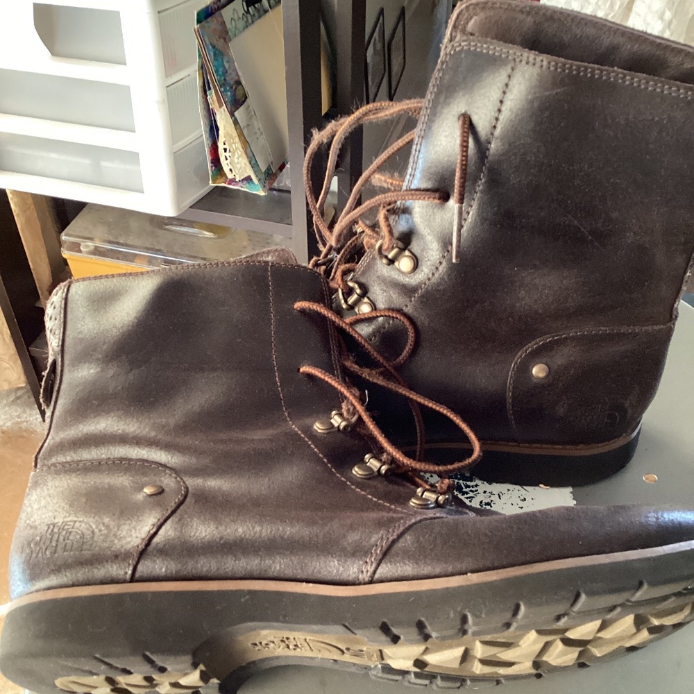 North Face leather brown boots size 8